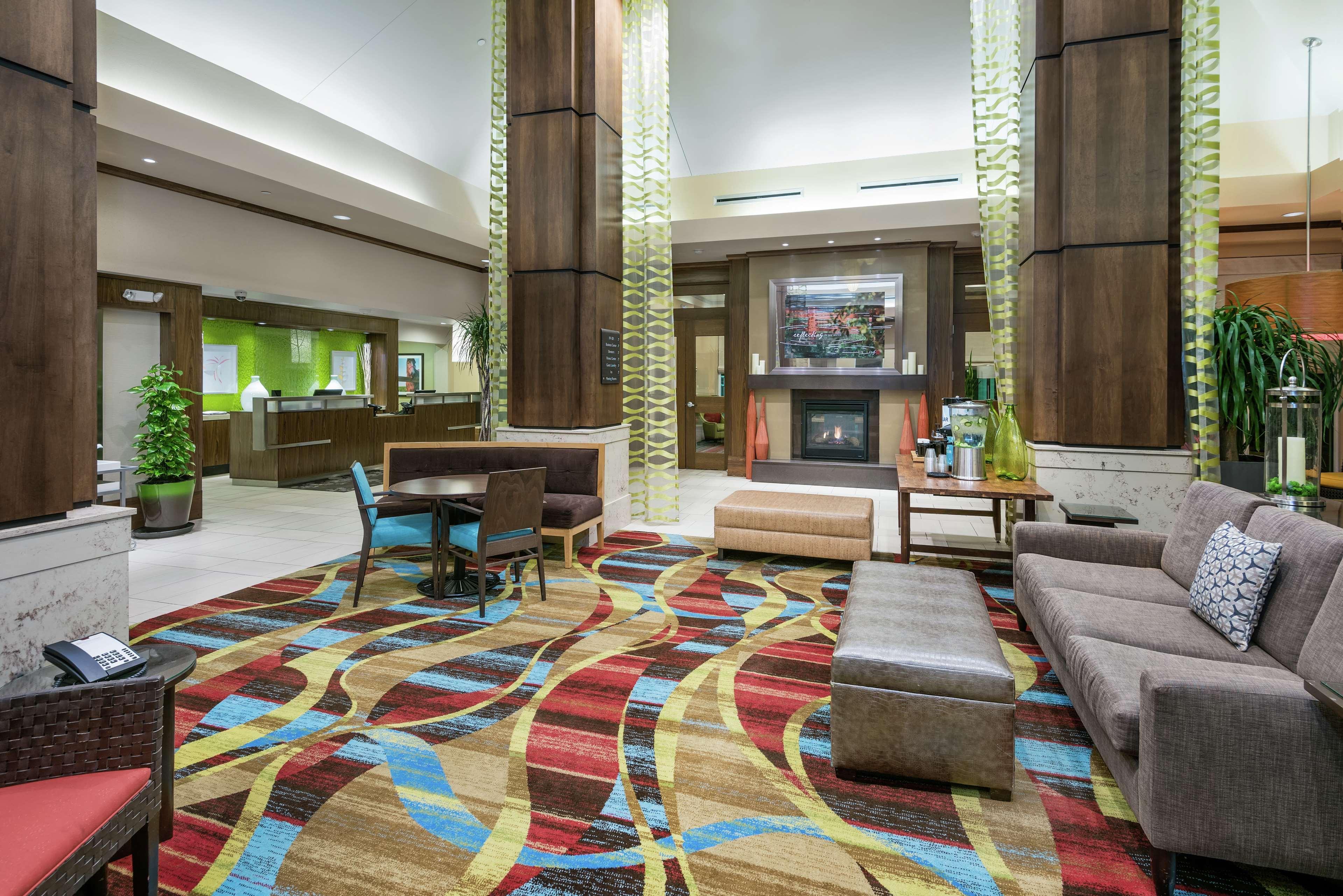 Hilton Garden Inn San Antonio/Rim Pass Drive Exterior photo
