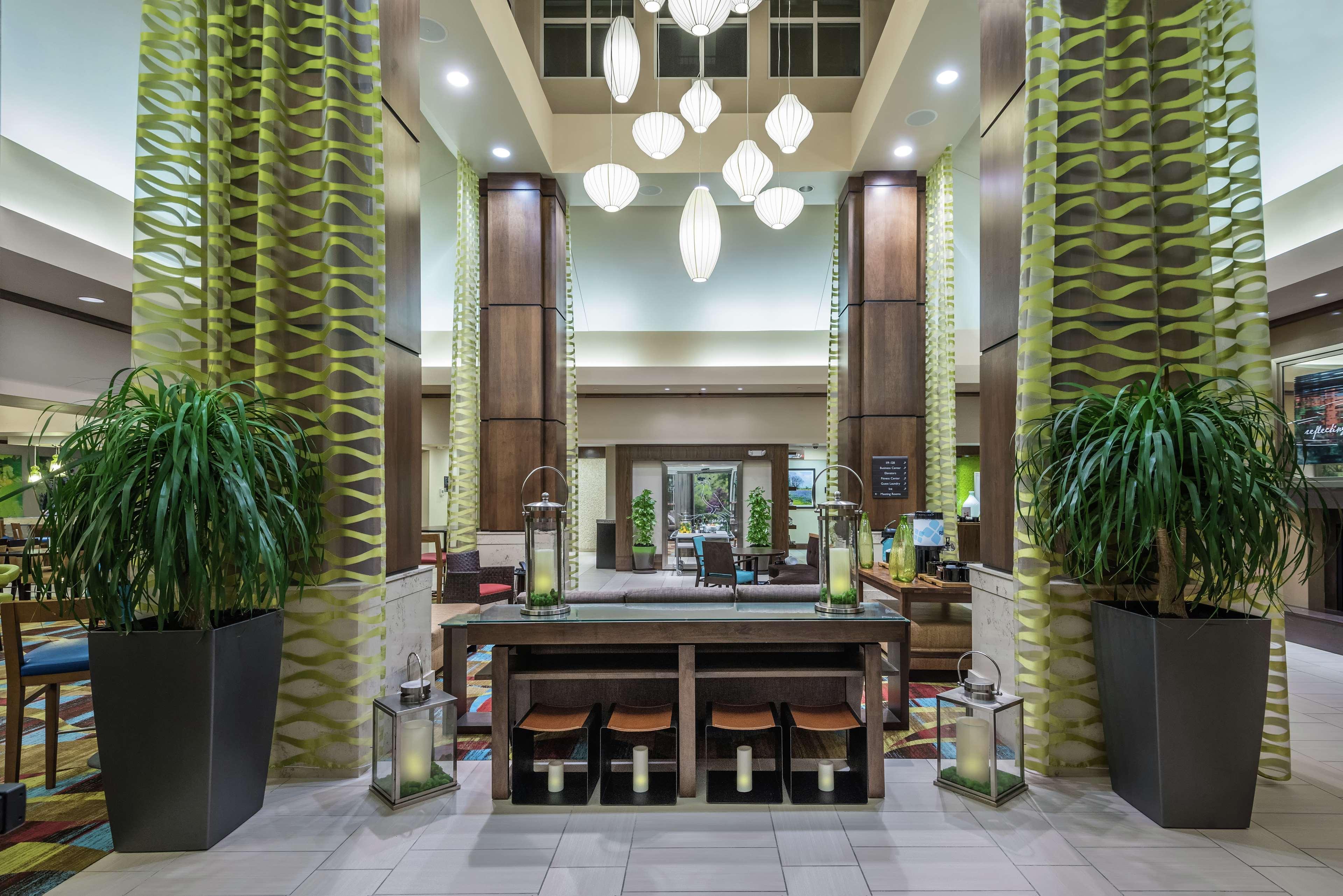 Hilton Garden Inn San Antonio/Rim Pass Drive Exterior photo