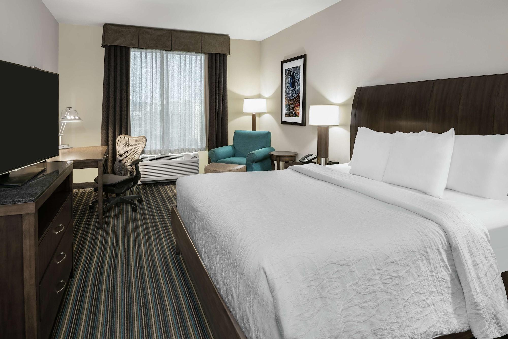 Hilton Garden Inn San Antonio/Rim Pass Drive Exterior photo
