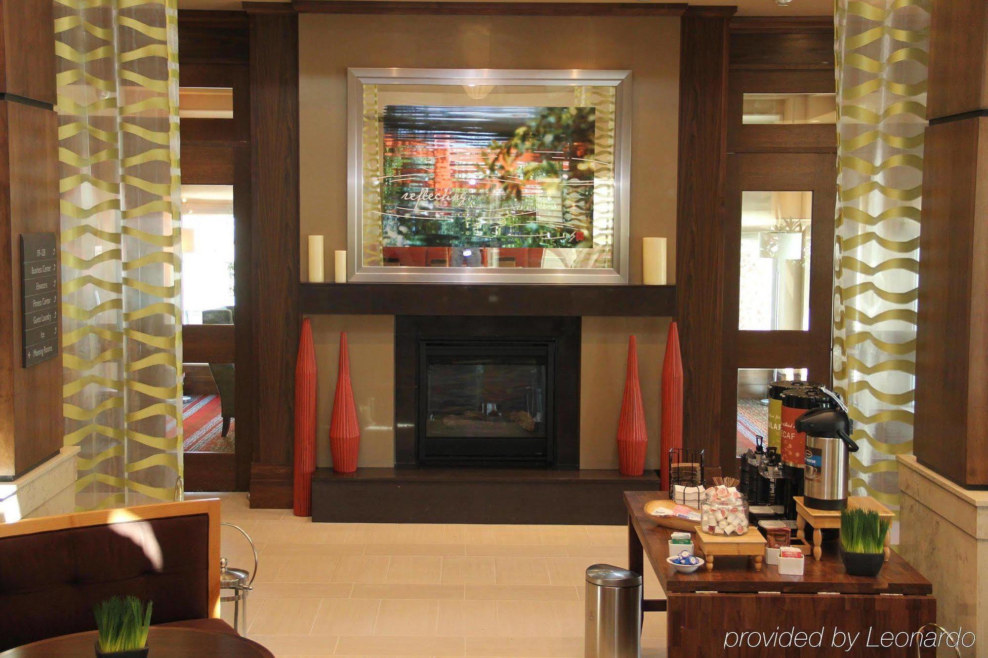 Hilton Garden Inn San Antonio/Rim Pass Drive Exterior photo