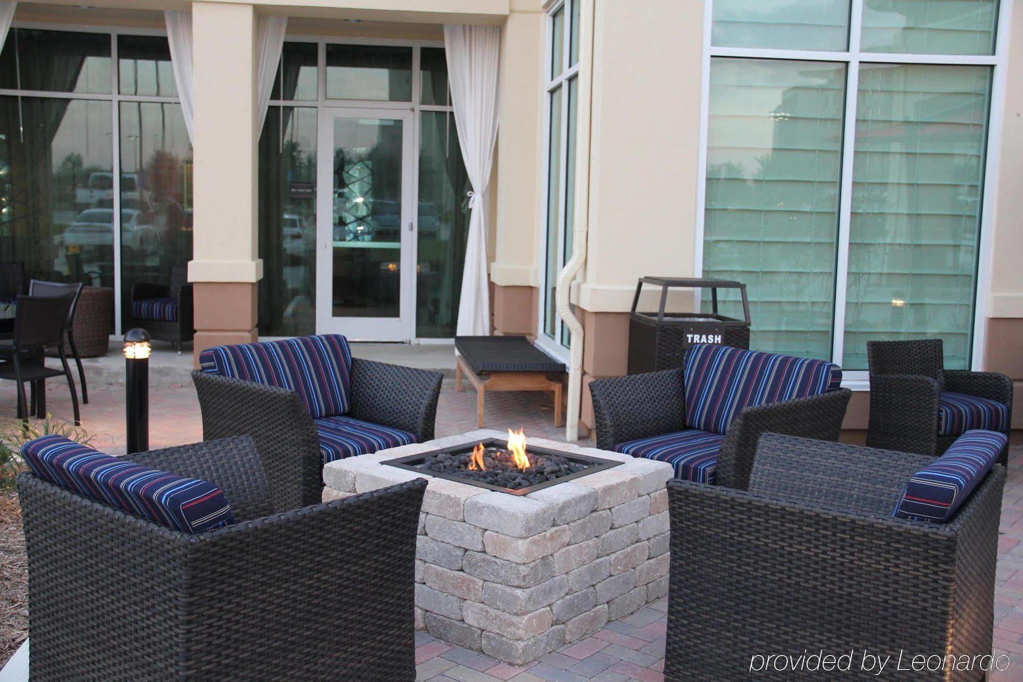 Hilton Garden Inn San Antonio/Rim Pass Drive Exterior photo